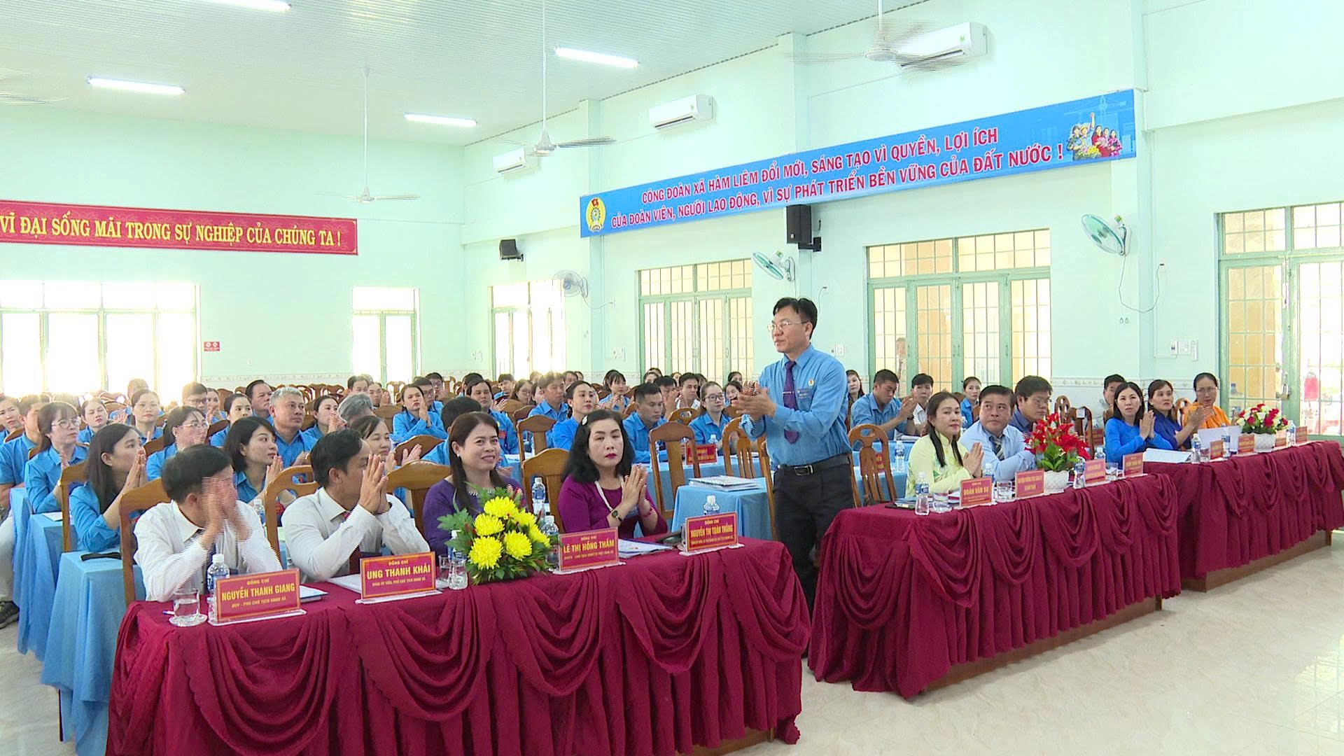 Đồng chí Đoàn Văn Sự - Ủy viên Ban Chấp hành Tổng Liên đoàn Lao động Việt Nam, Phó Chủ tịch Liên đoàn Lao động tỉnh Lâm Đồng, trưởng Ban Công tác công đoàn đến dự