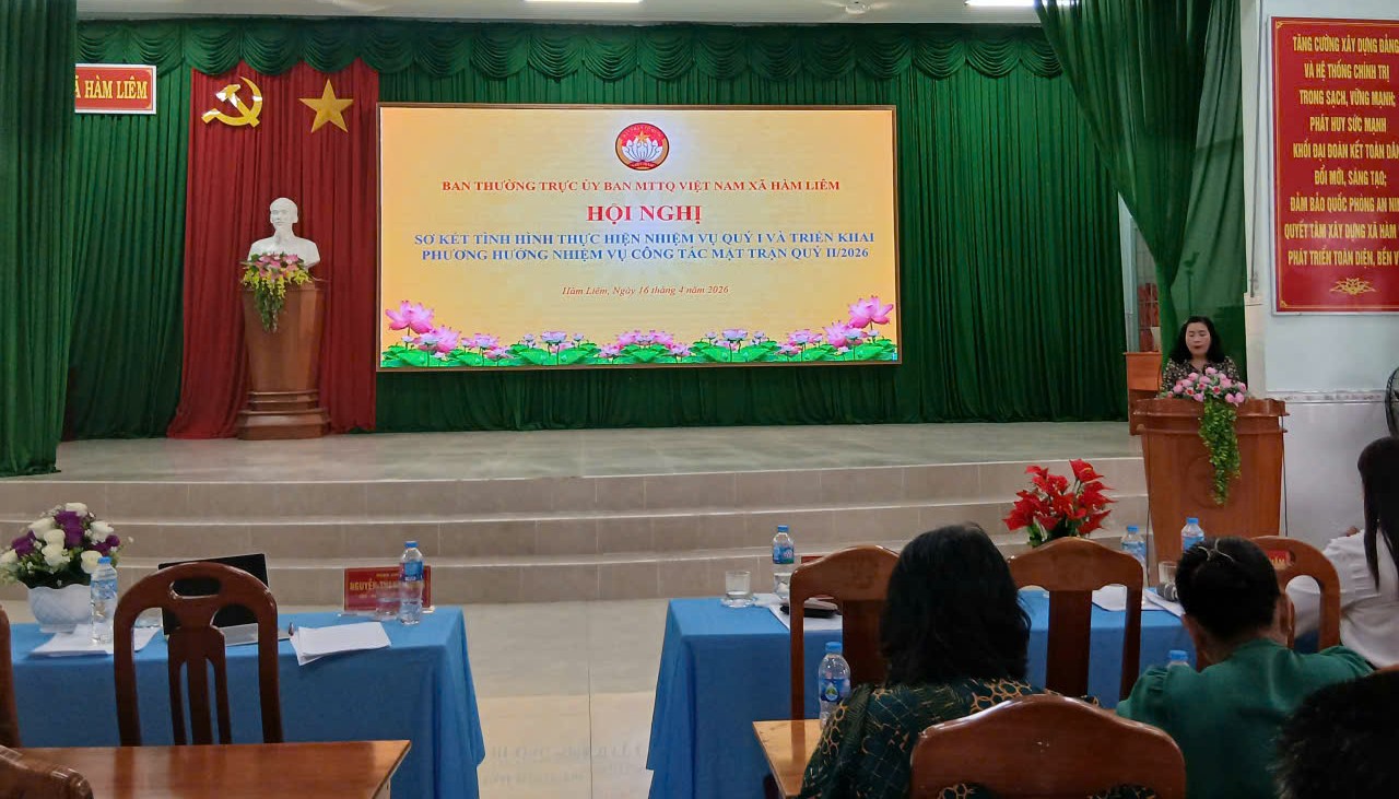 Đồng chí Nguyễn Thị Toàn Thắng – Tỉnh ủy viên, Bí thư Đảng ủy xã, Chủ tịch HĐND xã phát biểu chỉ đạo tại Hội nghị