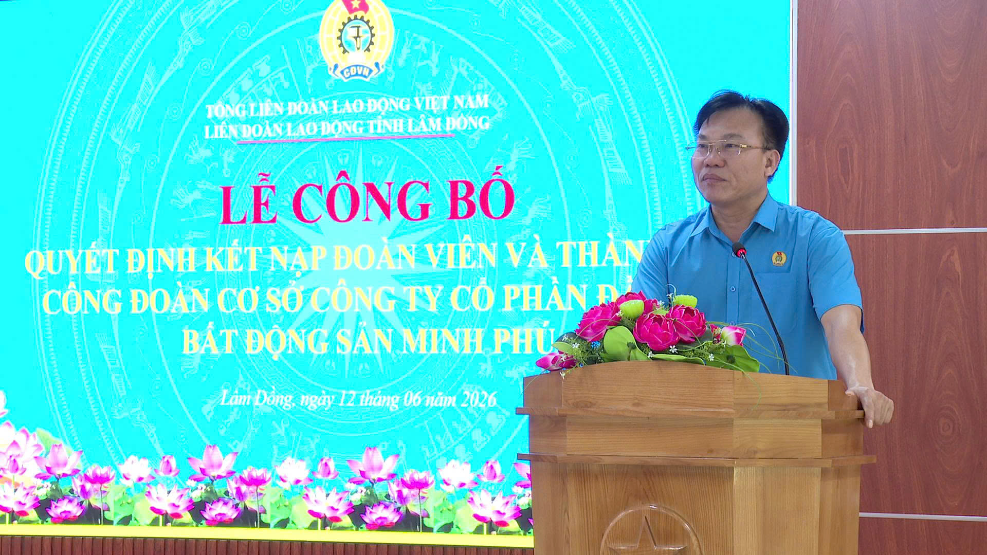 Đ/c Đoàn Văn Sự - Ủy viên Ban Chấp hành Tổng Liên đoàn Lao động Việt Nam, Phó Chủ tịch Liên đoàn Lao động tỉnh phát biểu